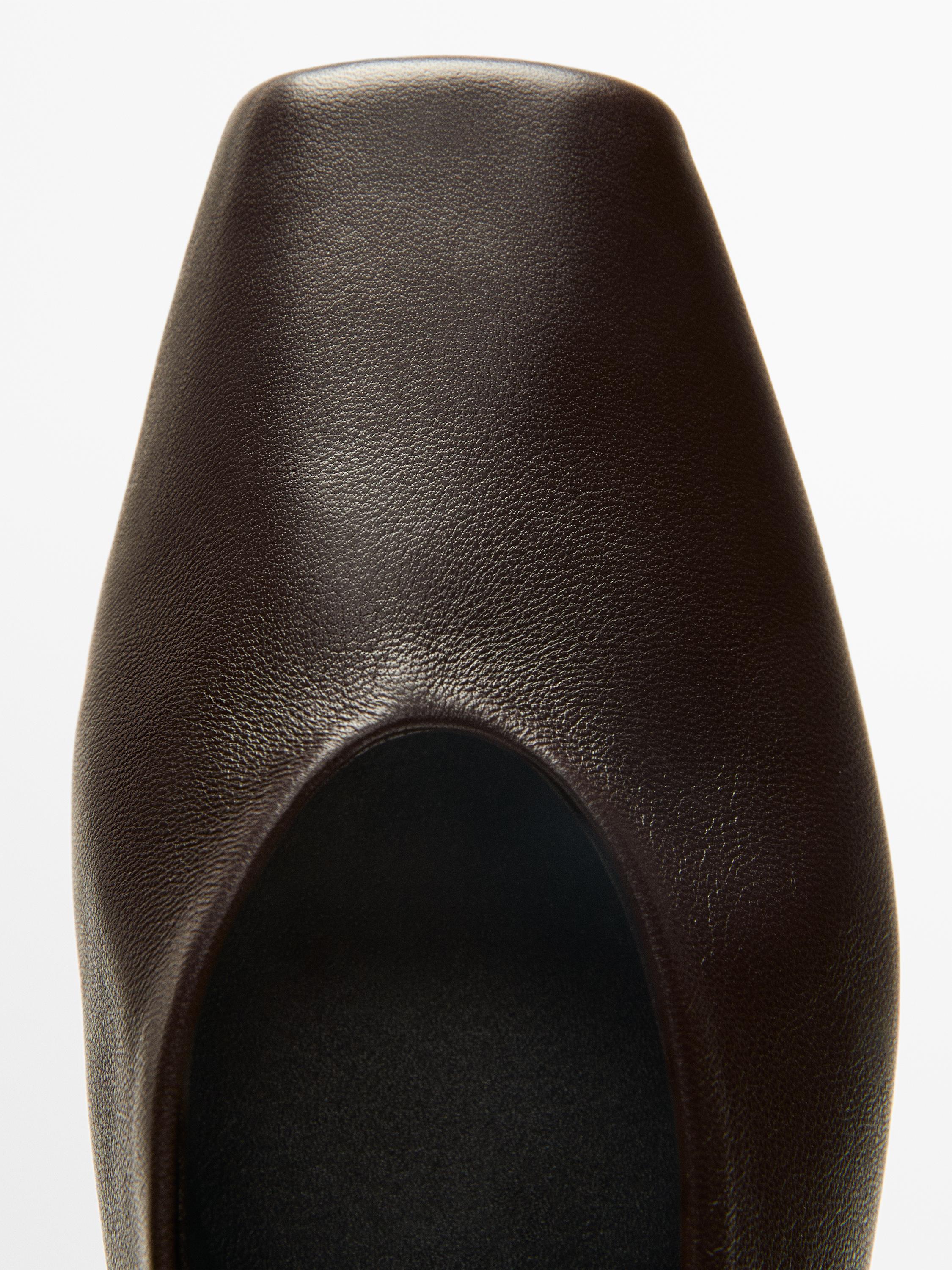 Tied leather ballet flats